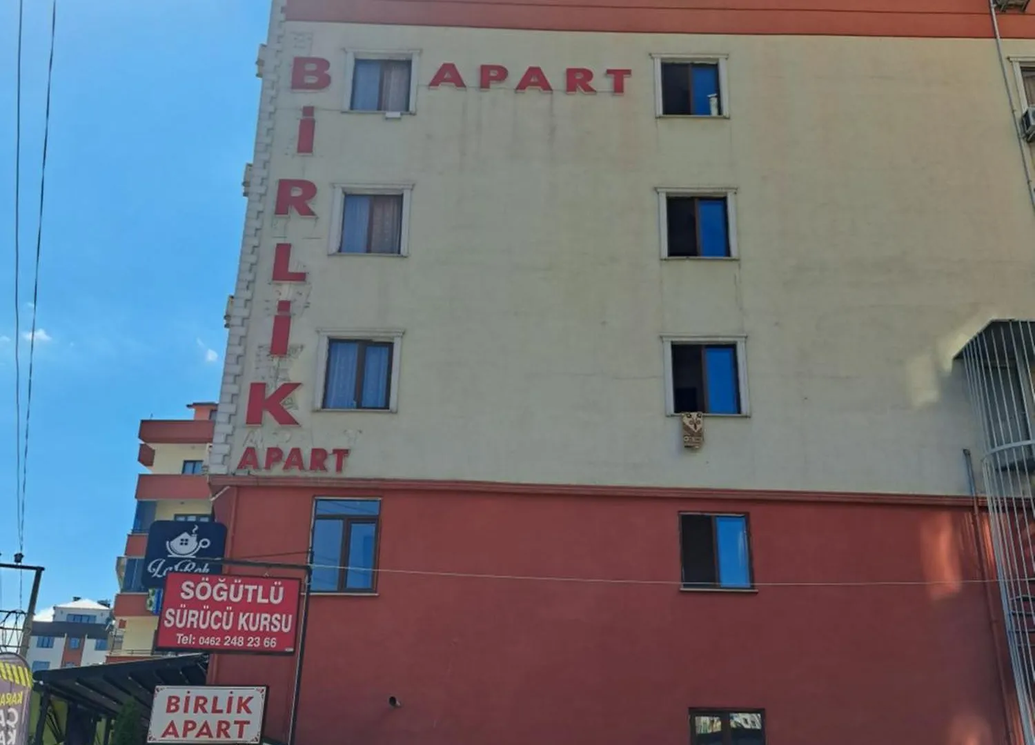 Birlik Apart Hotel Трабзон